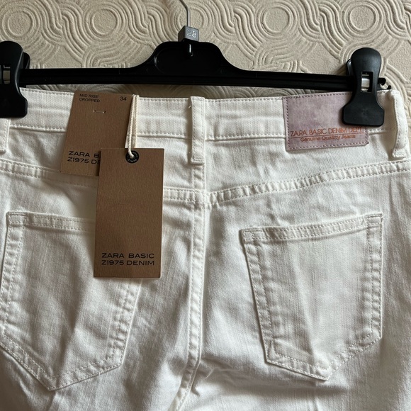 BNWT Zara basic white cropped jeans size 6 (will fit 8) - Picture 5 of 6